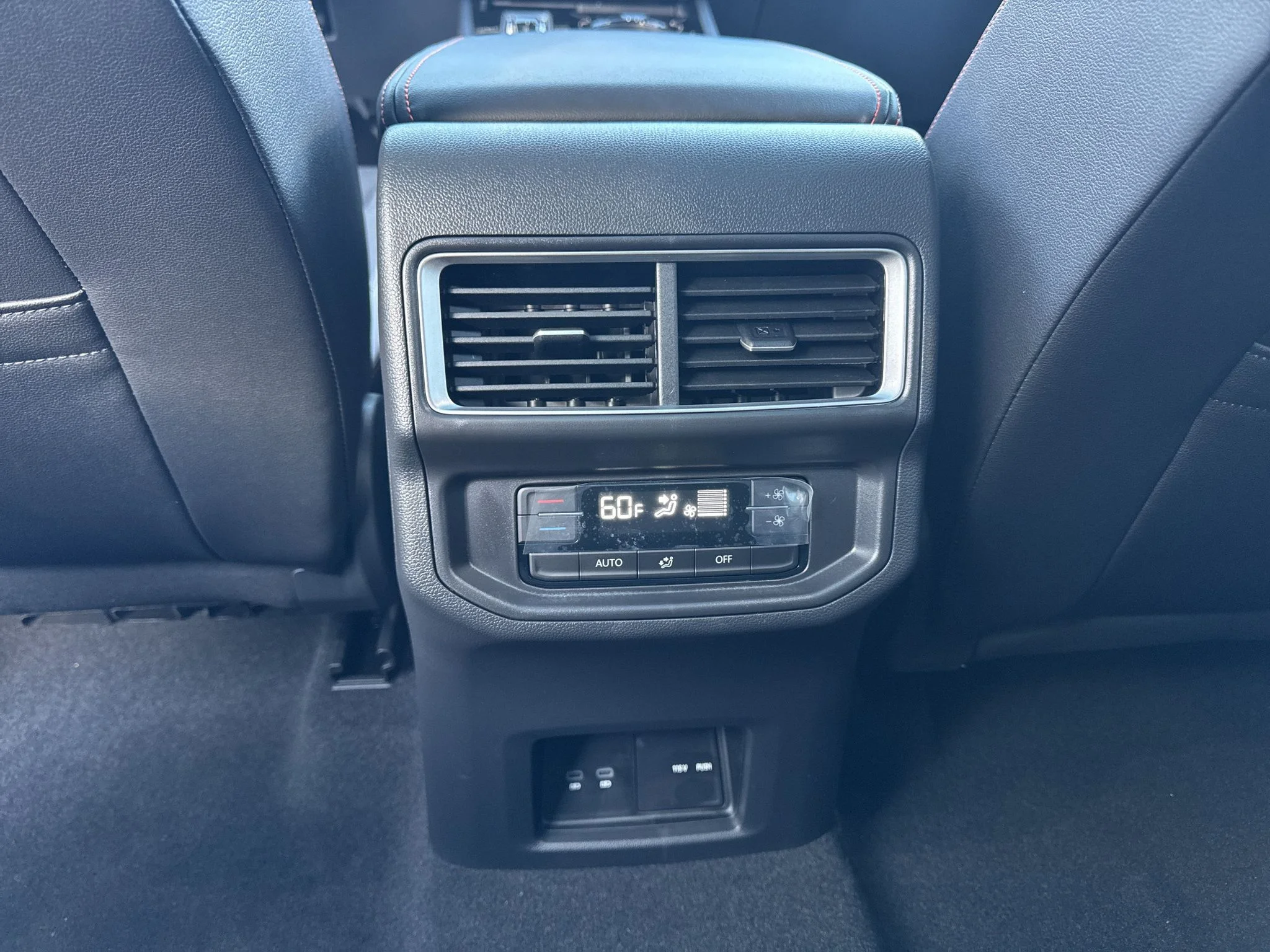 New 2026 Opal White Pearl Volkswagen 2.0T Peak Edition image 32