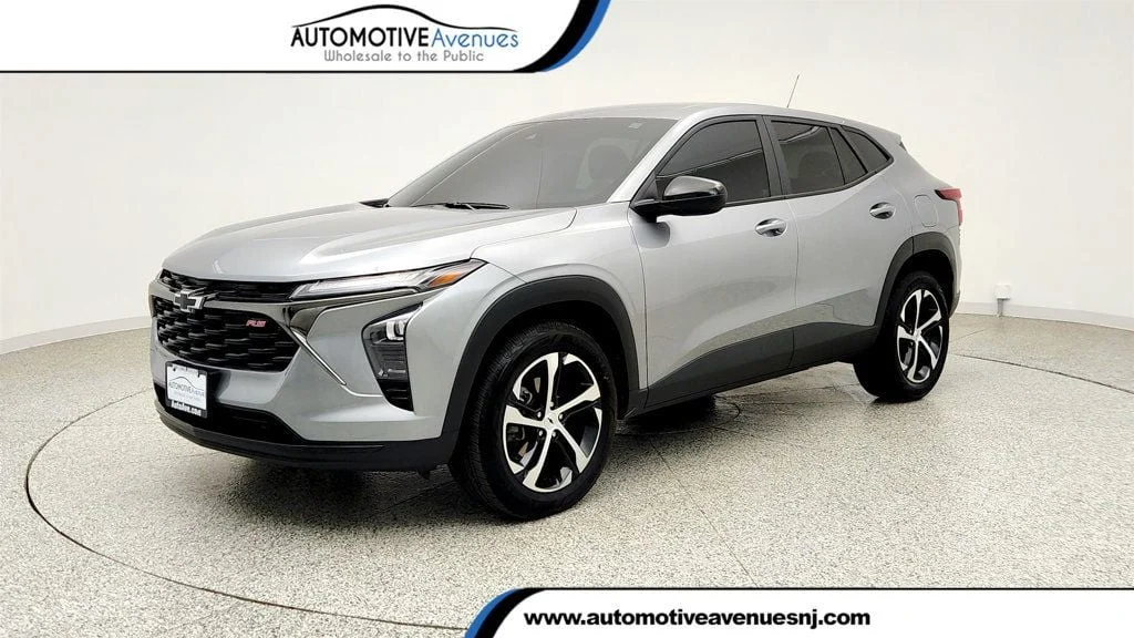 2025 Chevrolet Trax 1RS's photo