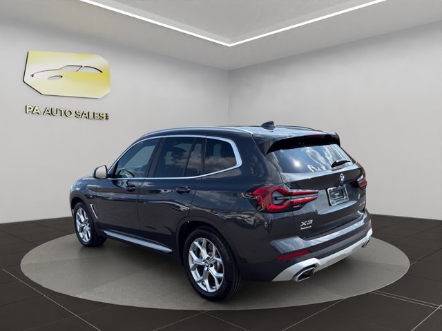 Used 2023 Dark Graphite Metallic BMW xDrive30i image 5
