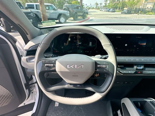New 2026 Glacial White Pearl Kia Wind AWD image 11
