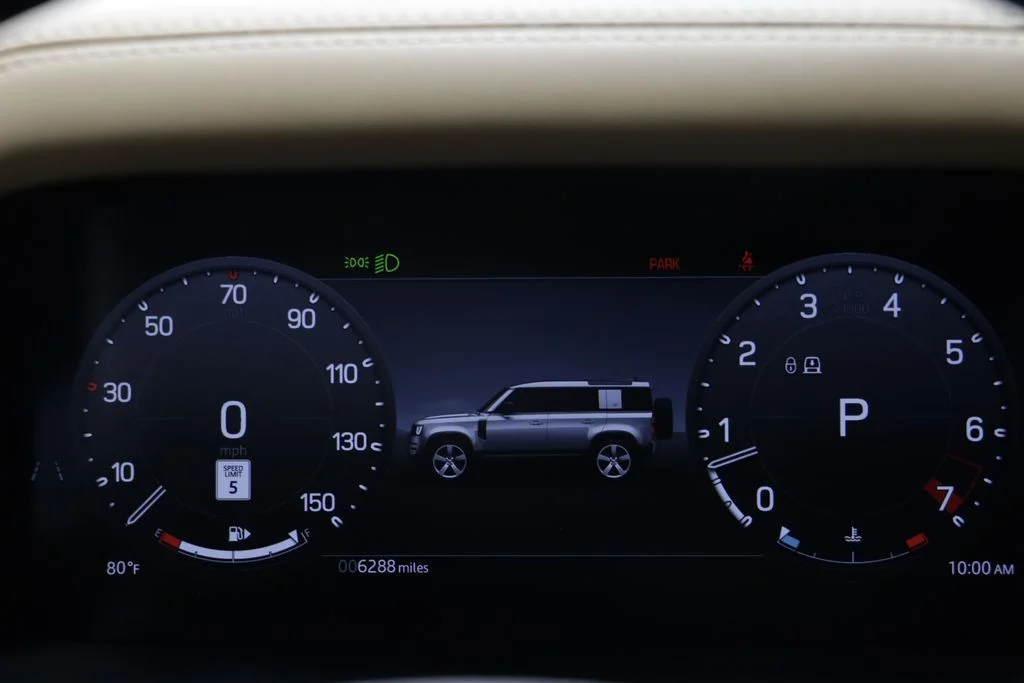 Certified Used 2026 Green Land Rover X-Dynamic SE image 7