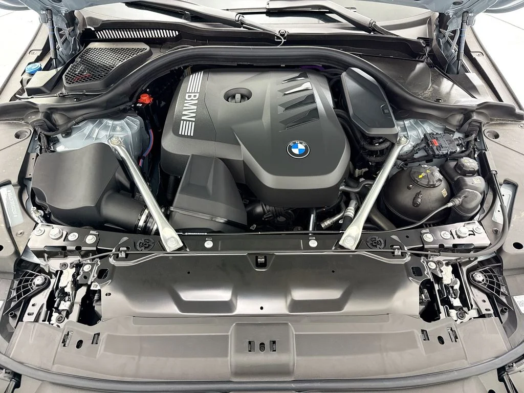 Used 2027 Gray BMW 530i image 28