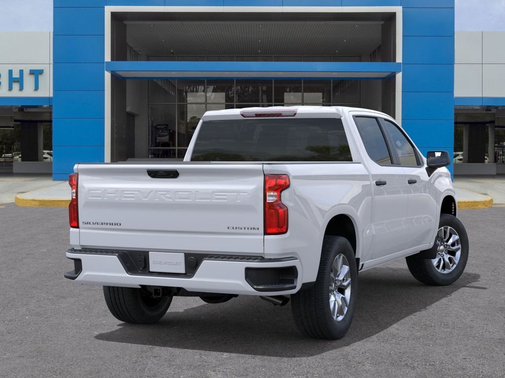 New 2026 Summit White Chevrolet Custom image 4