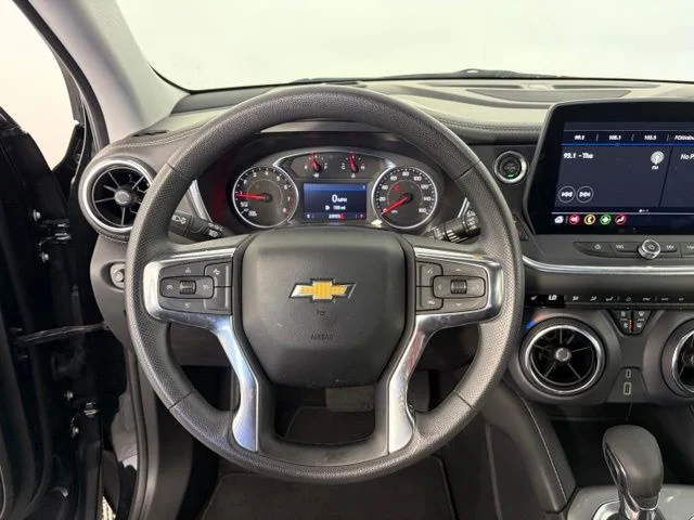 Used 2025 Black Chevrolet LT image 29