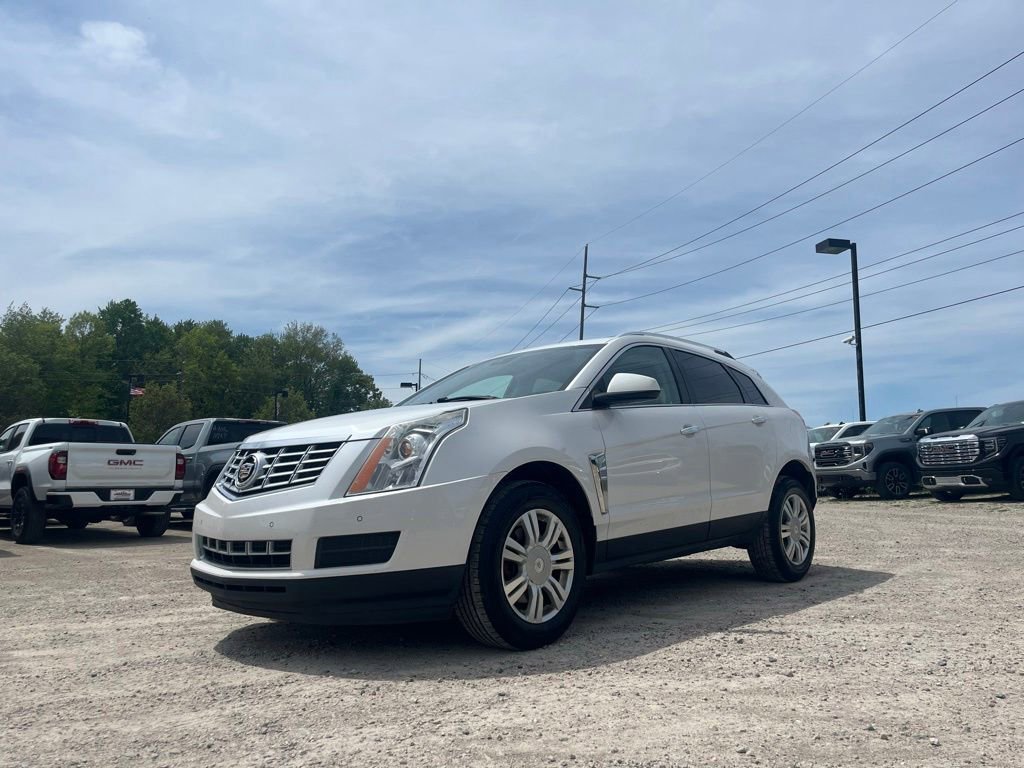 Used 2015 Cadillac SRX Luxury Collection with VIN 3GYFNBE39FS597848 for sale in Brighton, MI