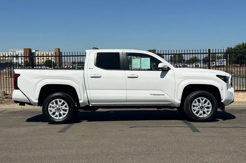 Certified Used 2025 White Toyota SR5 image 3