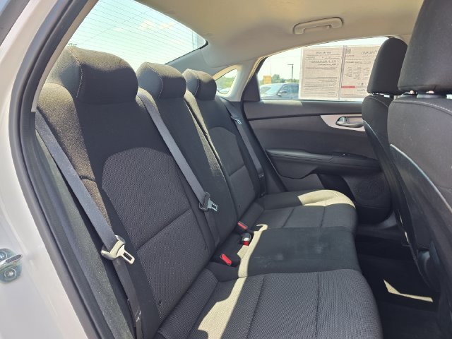 Used 2024 Snow White Pearl Kia LXS image 12