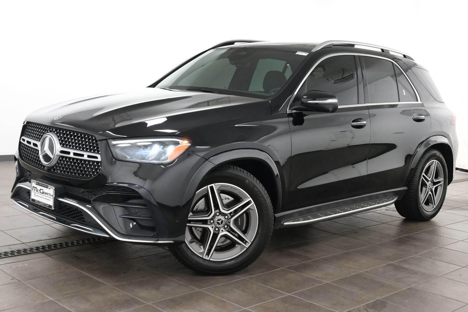 Used 2024 Obsidian Black Metallic Mercedes-Benz GLE 450 image 1