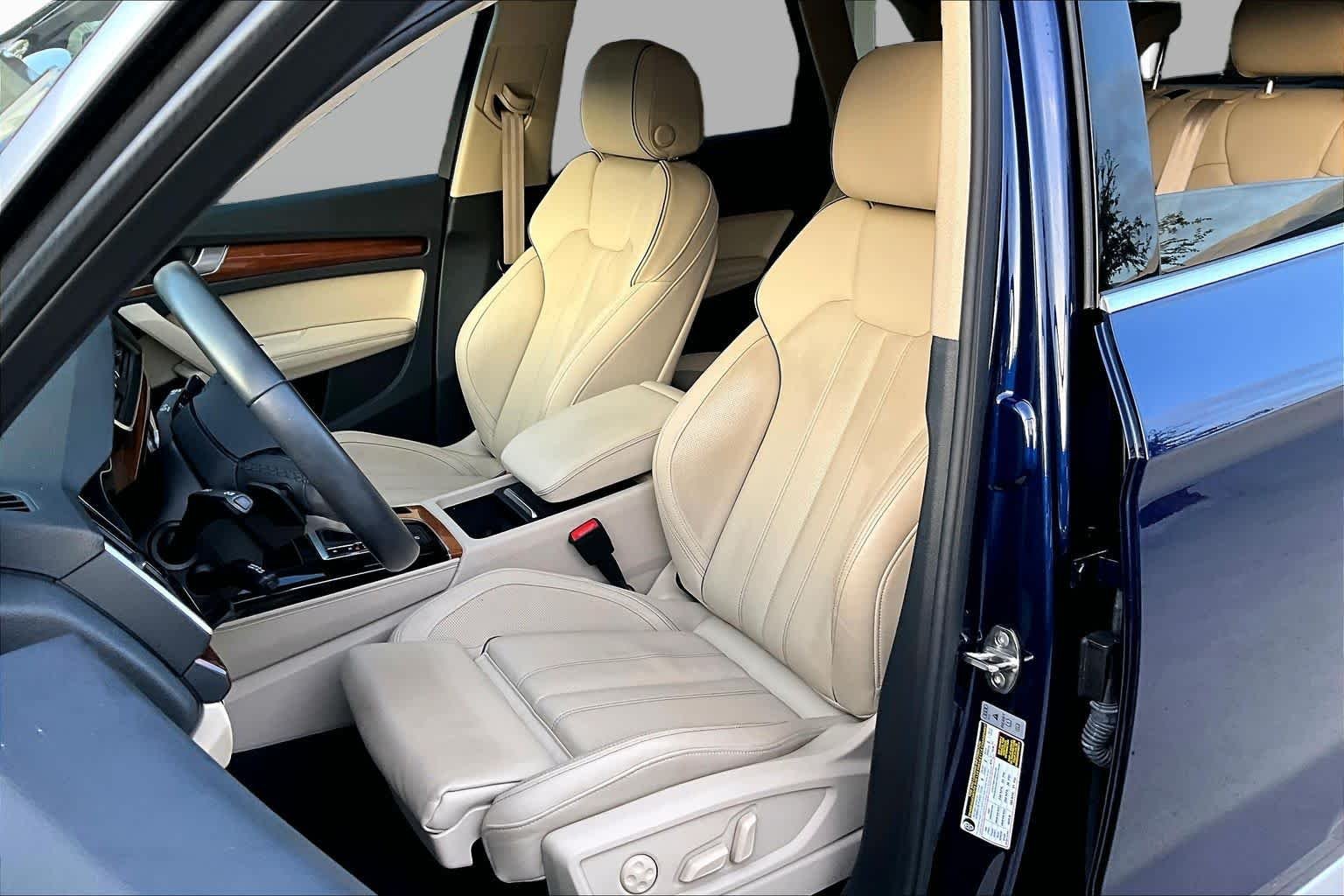 Used 2021 Navarra Blue Metallic Audi Premium Plus image 14