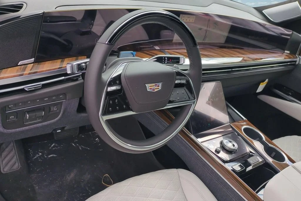 2026 Cadillac Escalade Platinum Sport - Photo 6