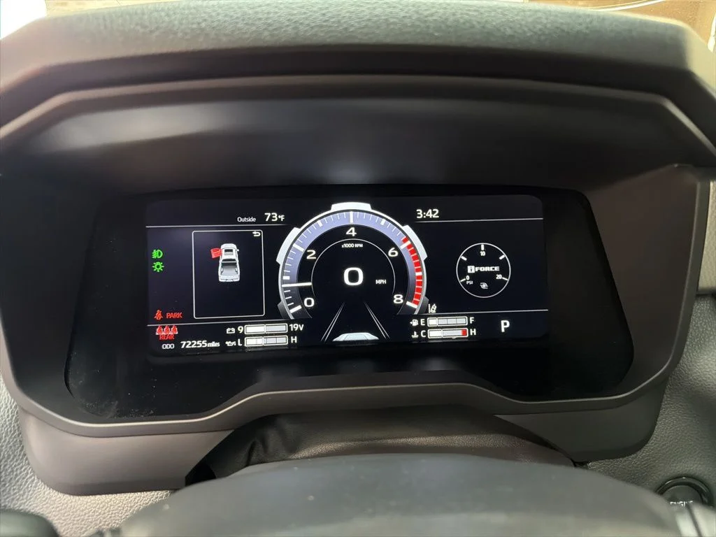 Used 2025 Ice Cap Toyota Limited image 26