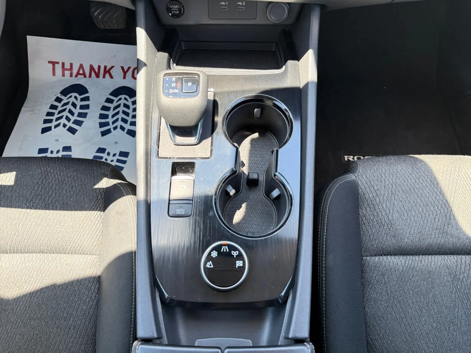 2024 Nissan Rogue SV - Photo 18