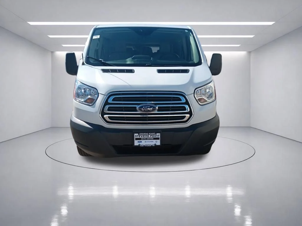 Used 2018 Oxford White Ford XLT image 10