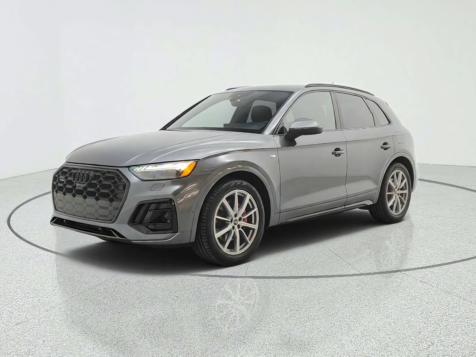 Used 2024 Daytona Gray Pearl Effect Audi S line Prestige 55 TFSI e quattro image 1