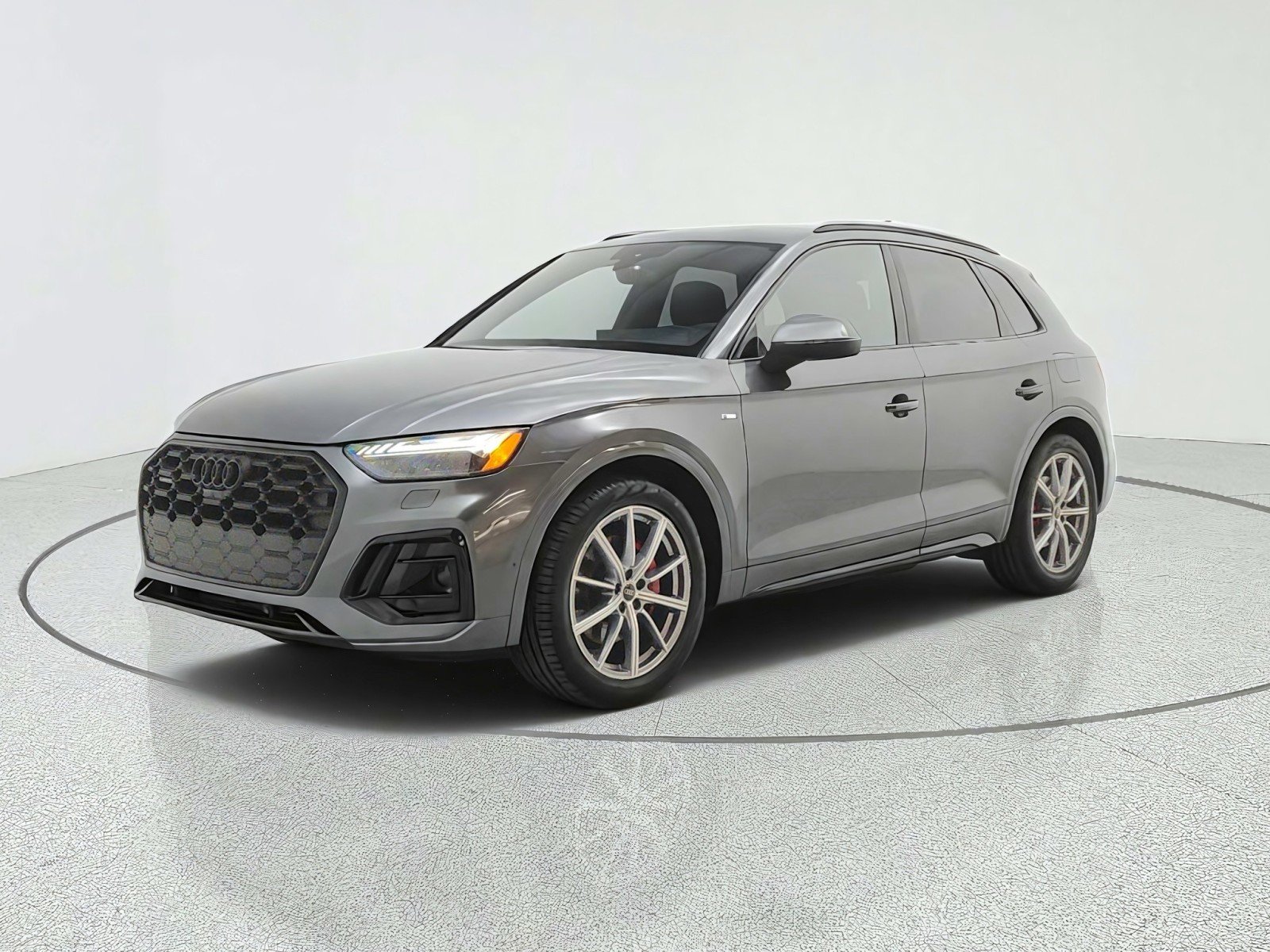 Used 2024 Daytona Gray Pearl Effect Audi S line Prestige 55 TFSI e quattro image 1