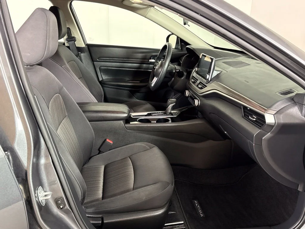 Used 2024 Gray Nissan 2.5 SV image 15