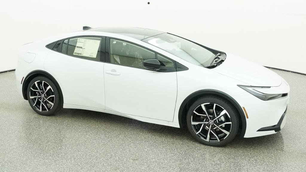New 2026 Wind Chill Pearl Toyota XSE image 19