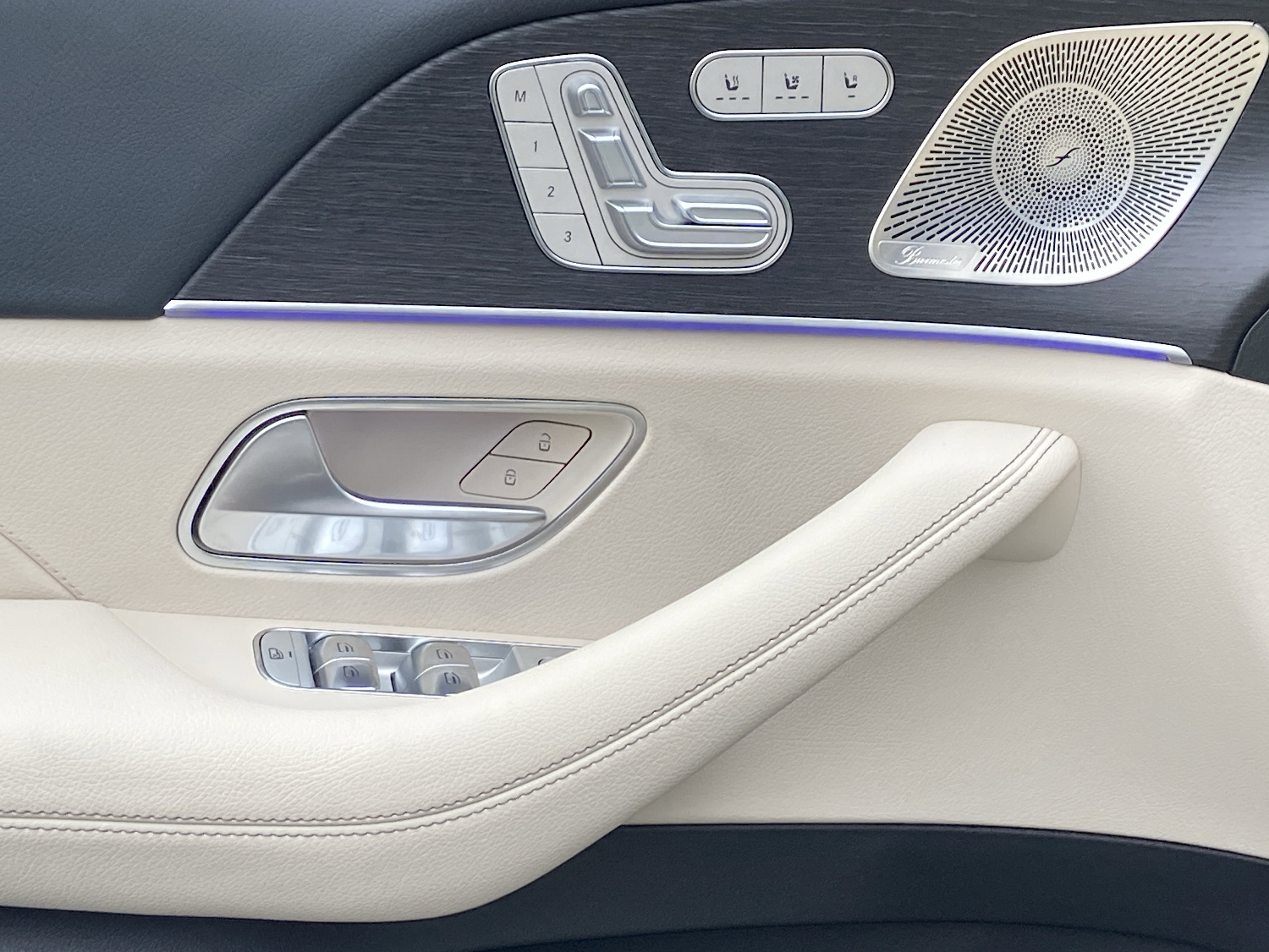 New 2026 Selenite Grey Metallic Mercedes-Benz GLE 450 4MATIC® SUV image 16