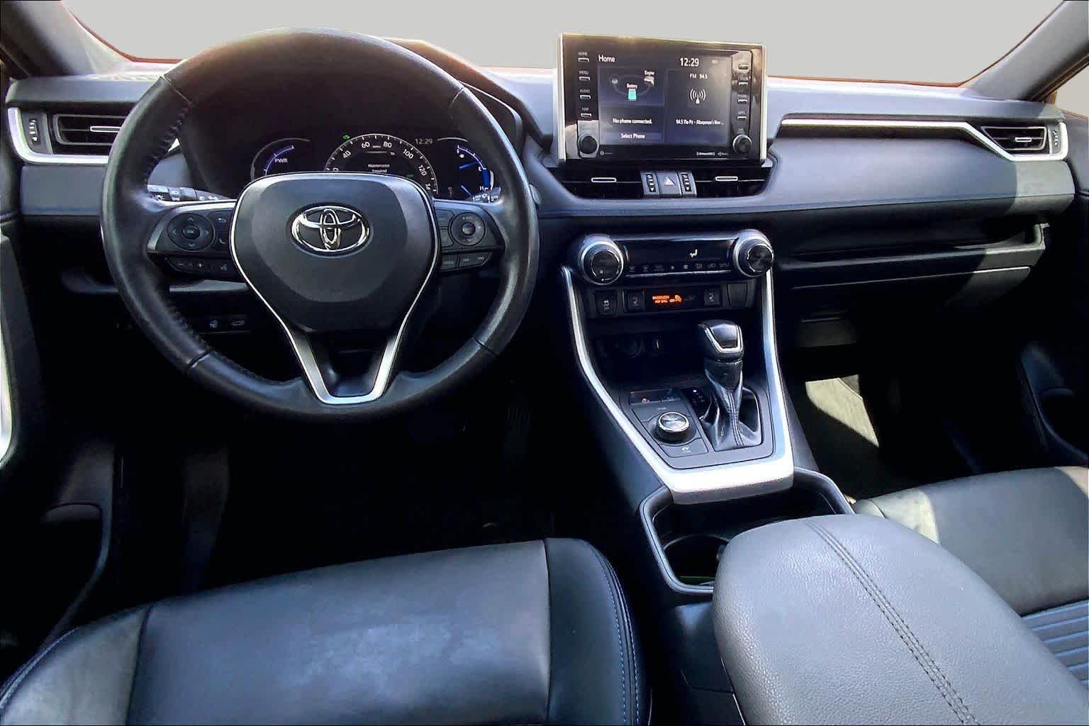 Used 2021 Magnetic Gray Metallic/Midnight Black Metallic Toyota Hybrid XSE image 16