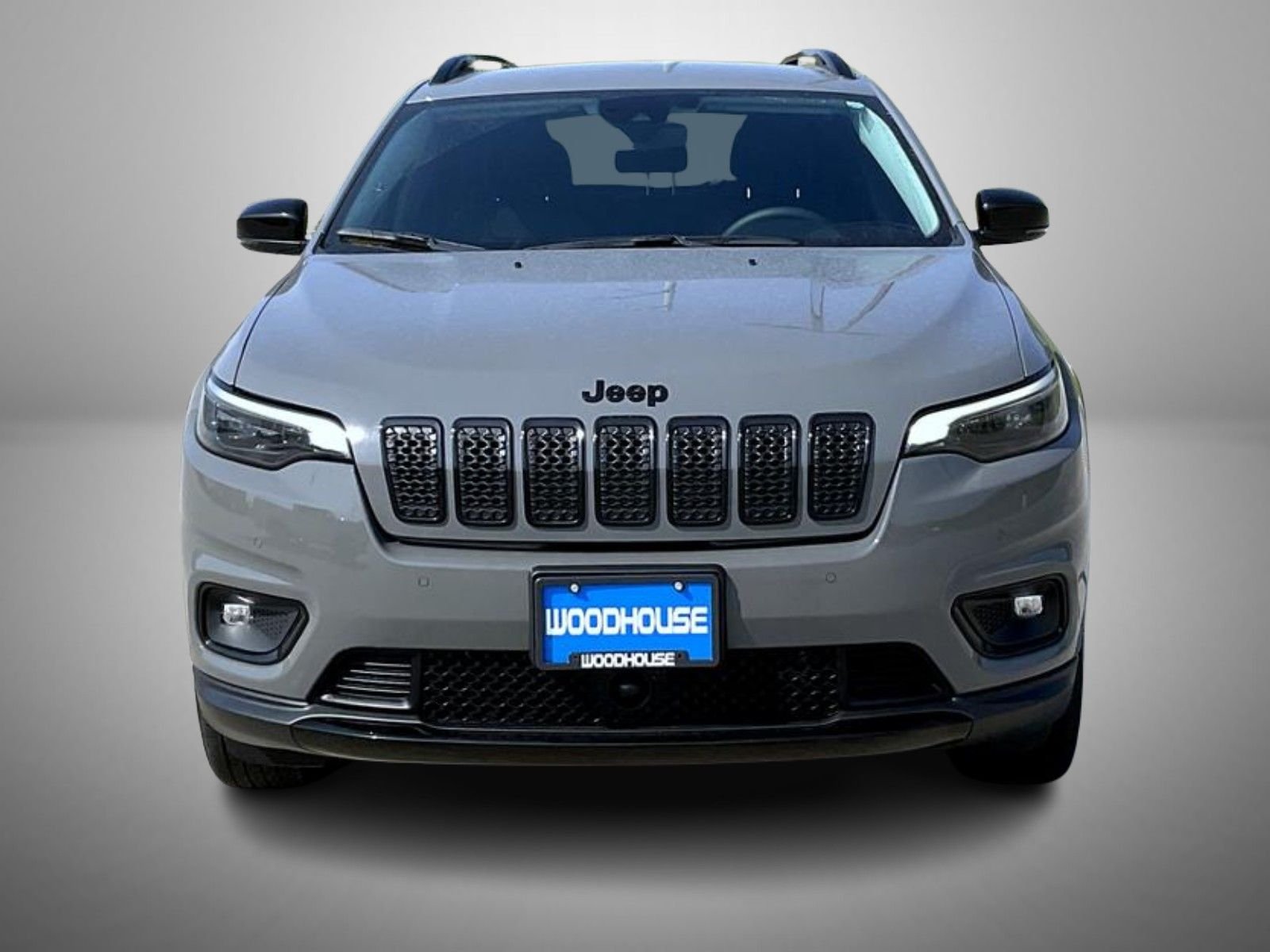 Used 2023 Gray Jeep Altitude image 2