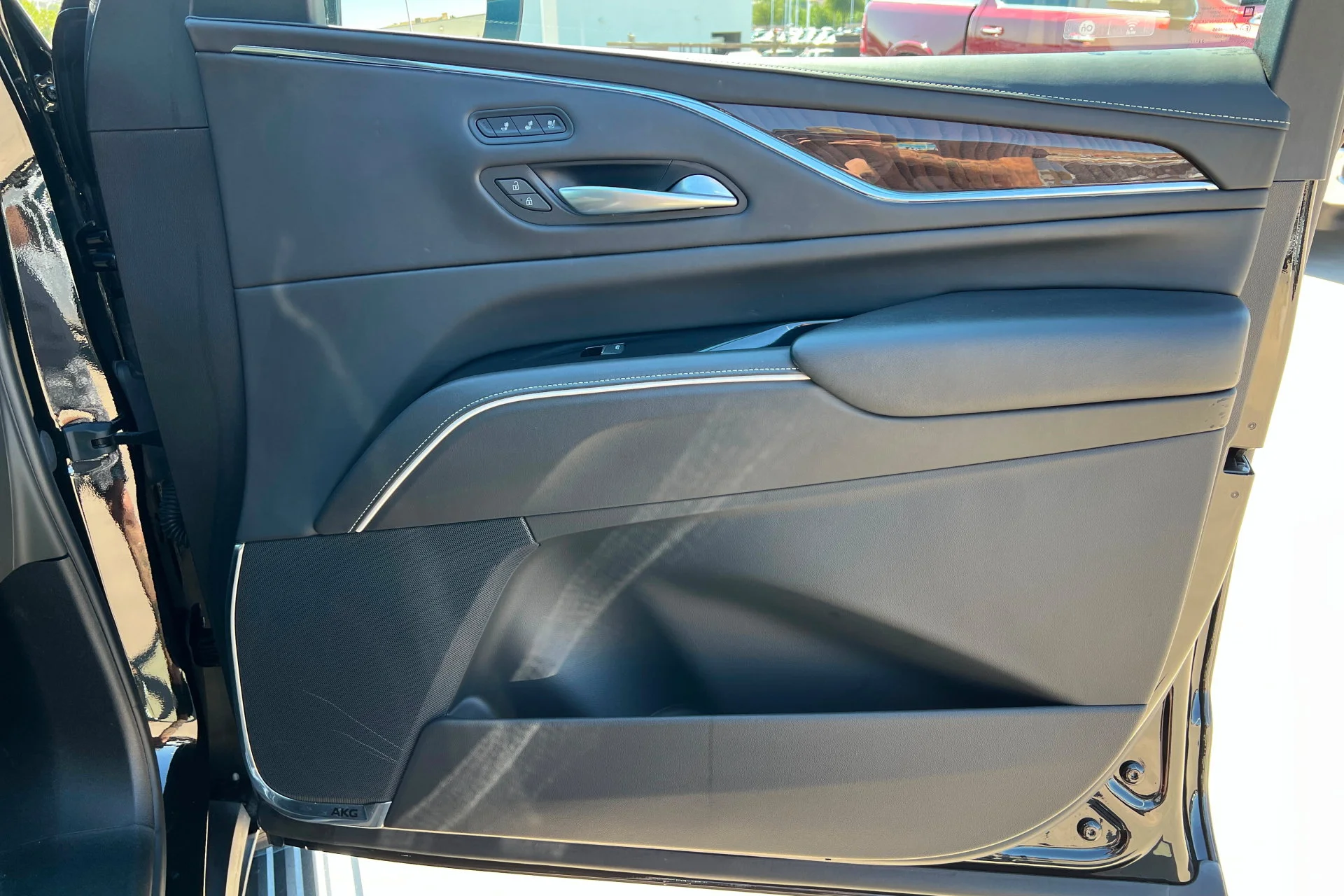 2024 Cadillac Escalade ESV Premium Luxury Platinum - Photo 24