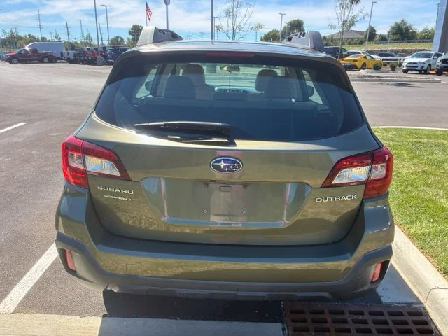 Used 2018 Green Subaru 2.5i image 6