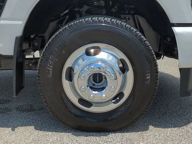 New 2026 Star White Metallic Tri-Coat Ford F-350® Platinum® image 11