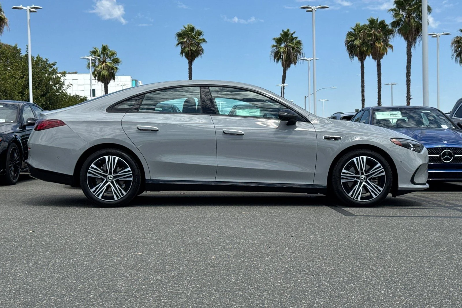 New 2027 MANUFAKTUR Alpine Grey Mercedes-Benz CLA 220 image 3