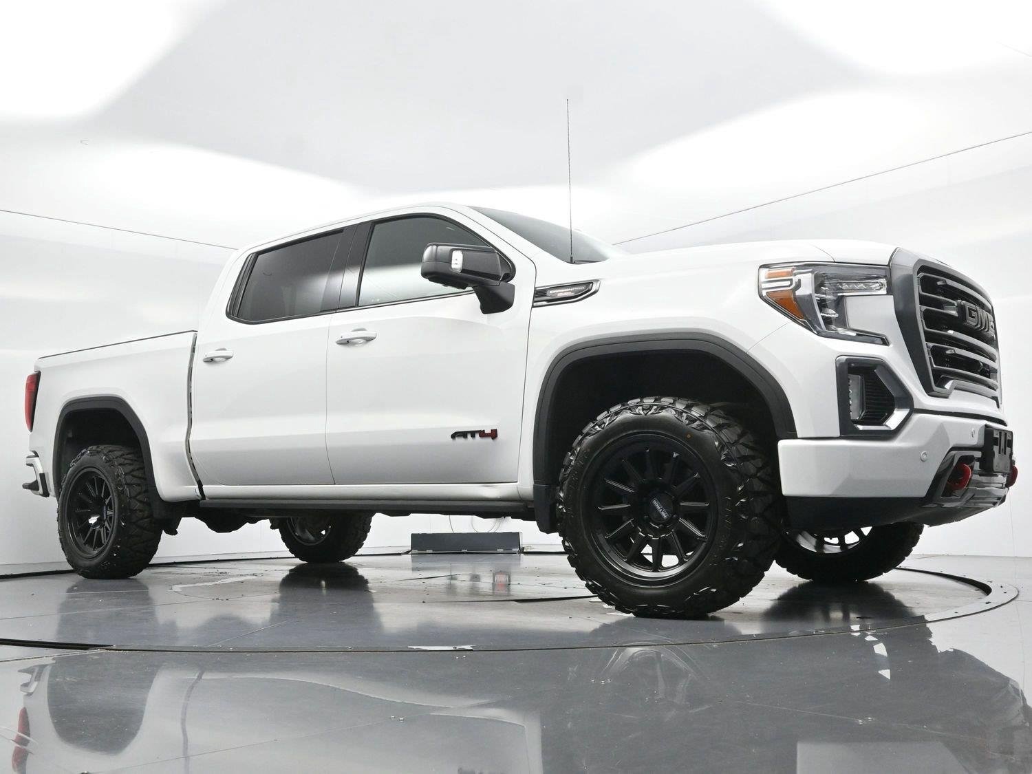 Used 2021 Summit White GMC AT4 image 45