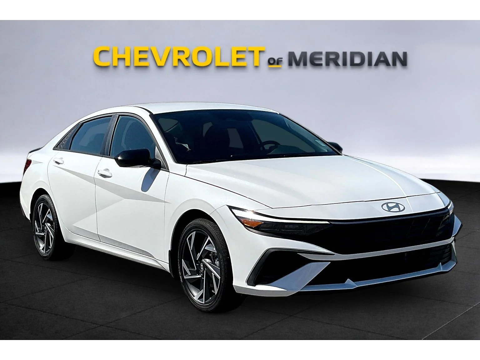 Used 2025  Hyundai SEL Sport image 1