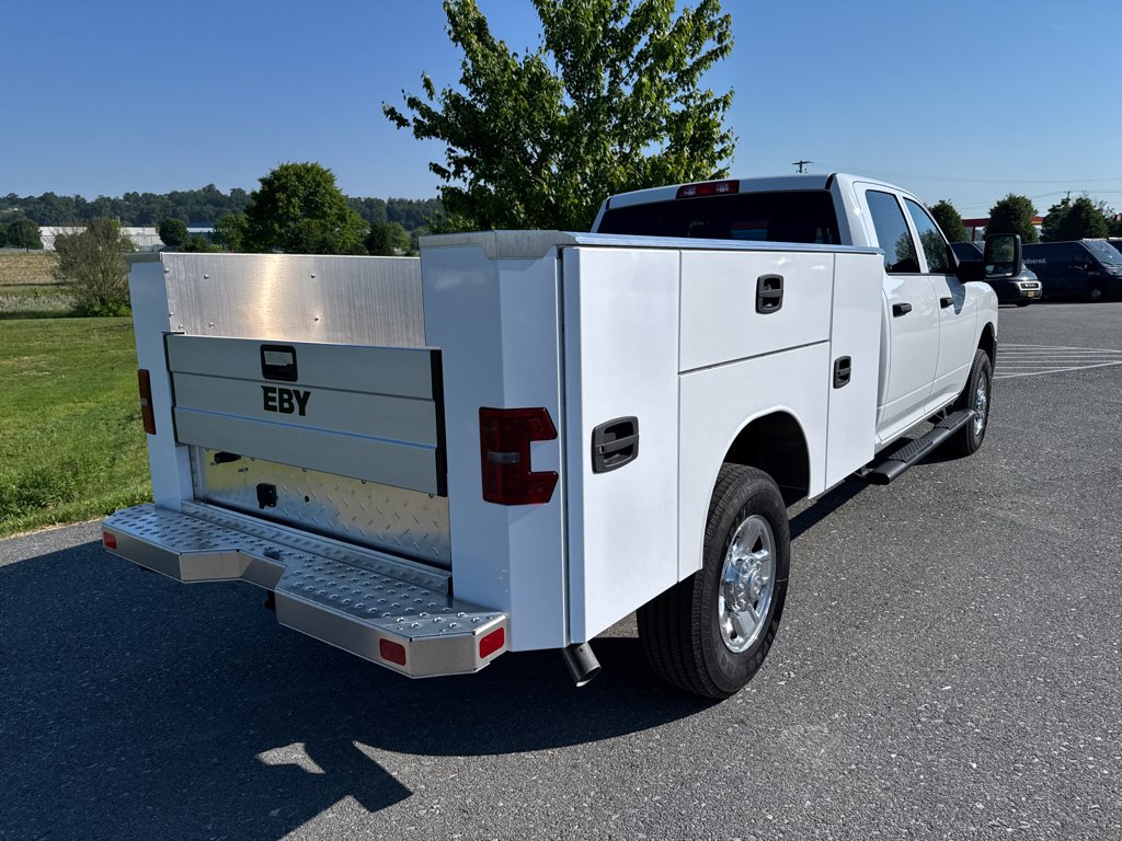 New 2026 Bright White Clear-Coat Exterior Paint RAM Tradesman image 24