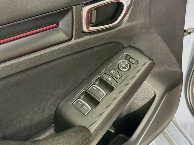 Used 2024 Sonic Gray Pearl Honda  image 18