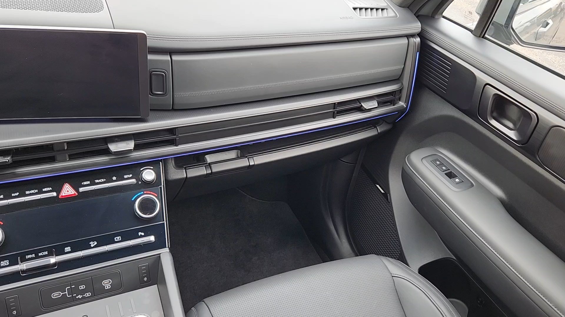 2026 Hyundai Santa Fe Calligraphy - Photo 6