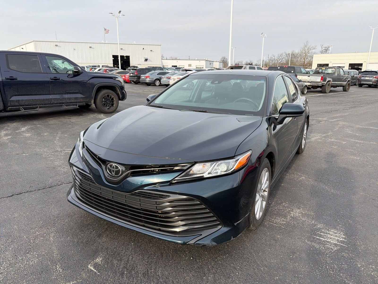 Used 2018 Toyota Camry LE with VIN 4T1B11HK5JU517205 for sale in Lima, OH