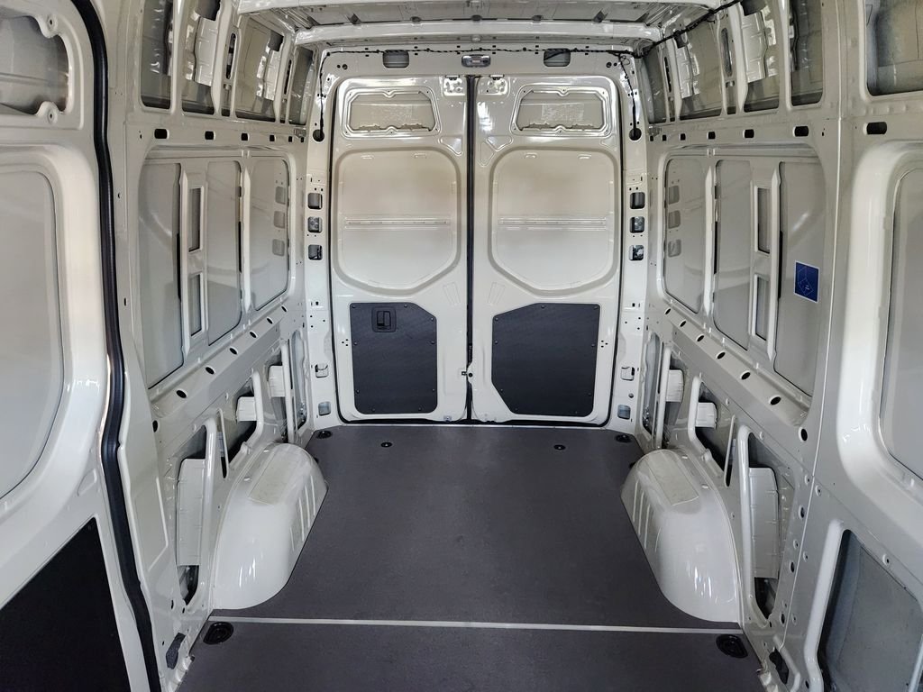 New 2026 Pebble Grey Mercedes-Benz CARGO image 18