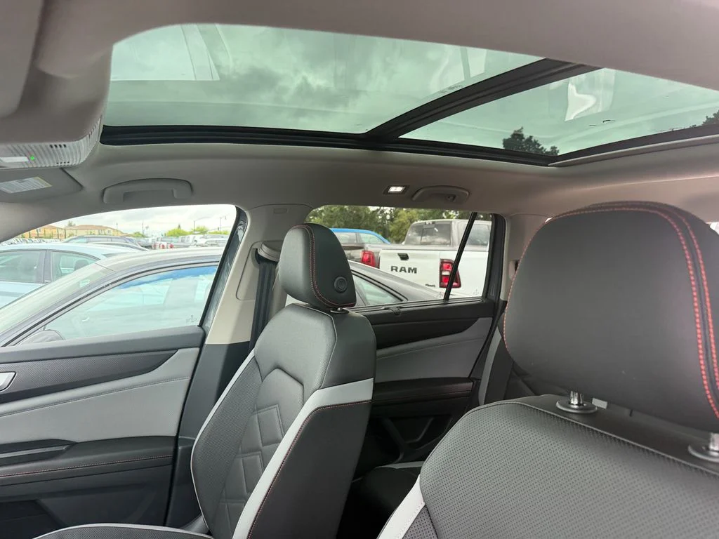 New 2026 Pure Gray Volkswagen 2.0T Peak Edition image 25