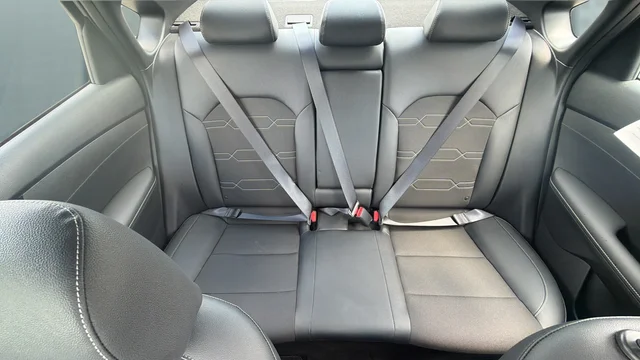Used 2024 White Kia GT-Line image 23
