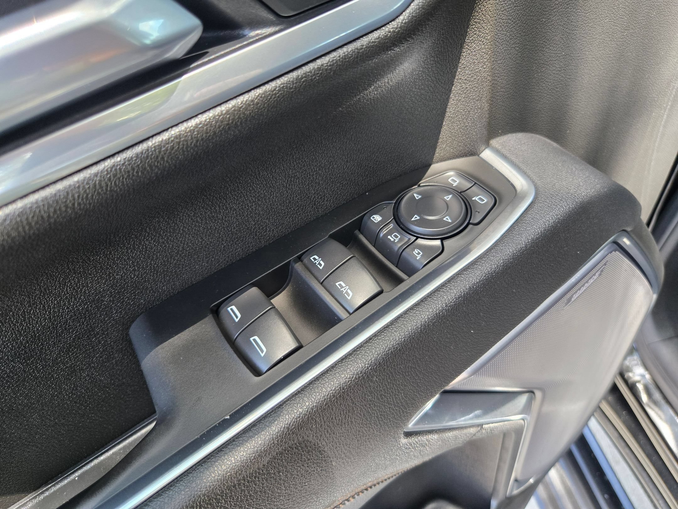 2025 Chevrolet Silverado 2500HD High Country - Photo 20