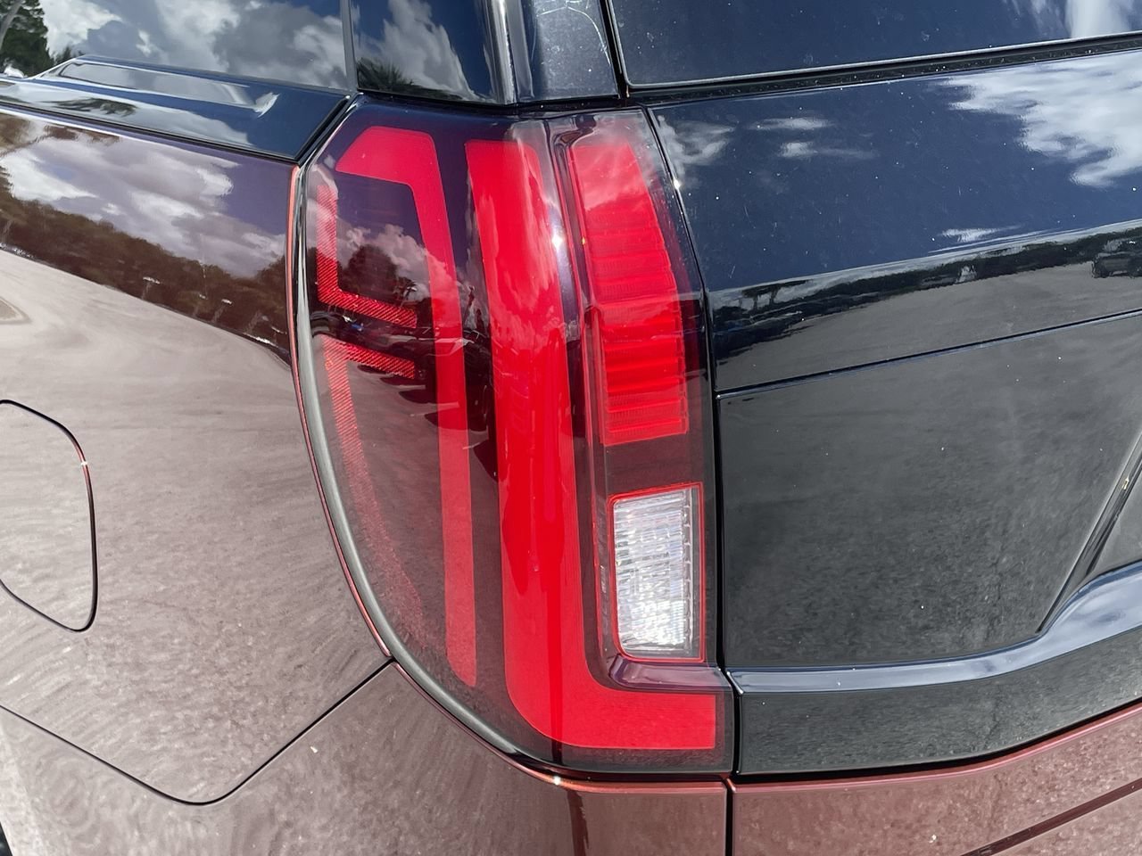 New 2027 Bronze Fire Metallic Tinted Clearcoat Ford Platinum image 7