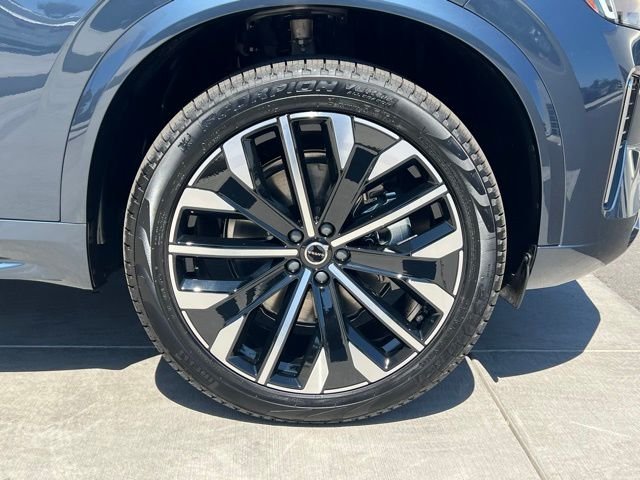 2025 Volvo XC90 Core - Photo 9