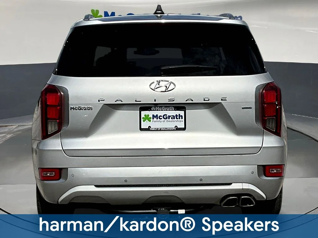 Used 2021 Silver Hyundai Limited image 7