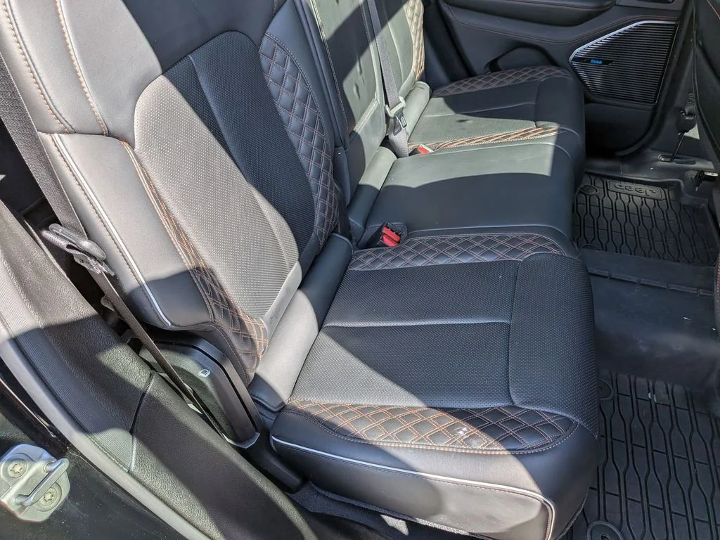 Used 2023 Black Jeep Summit Reserve image 35