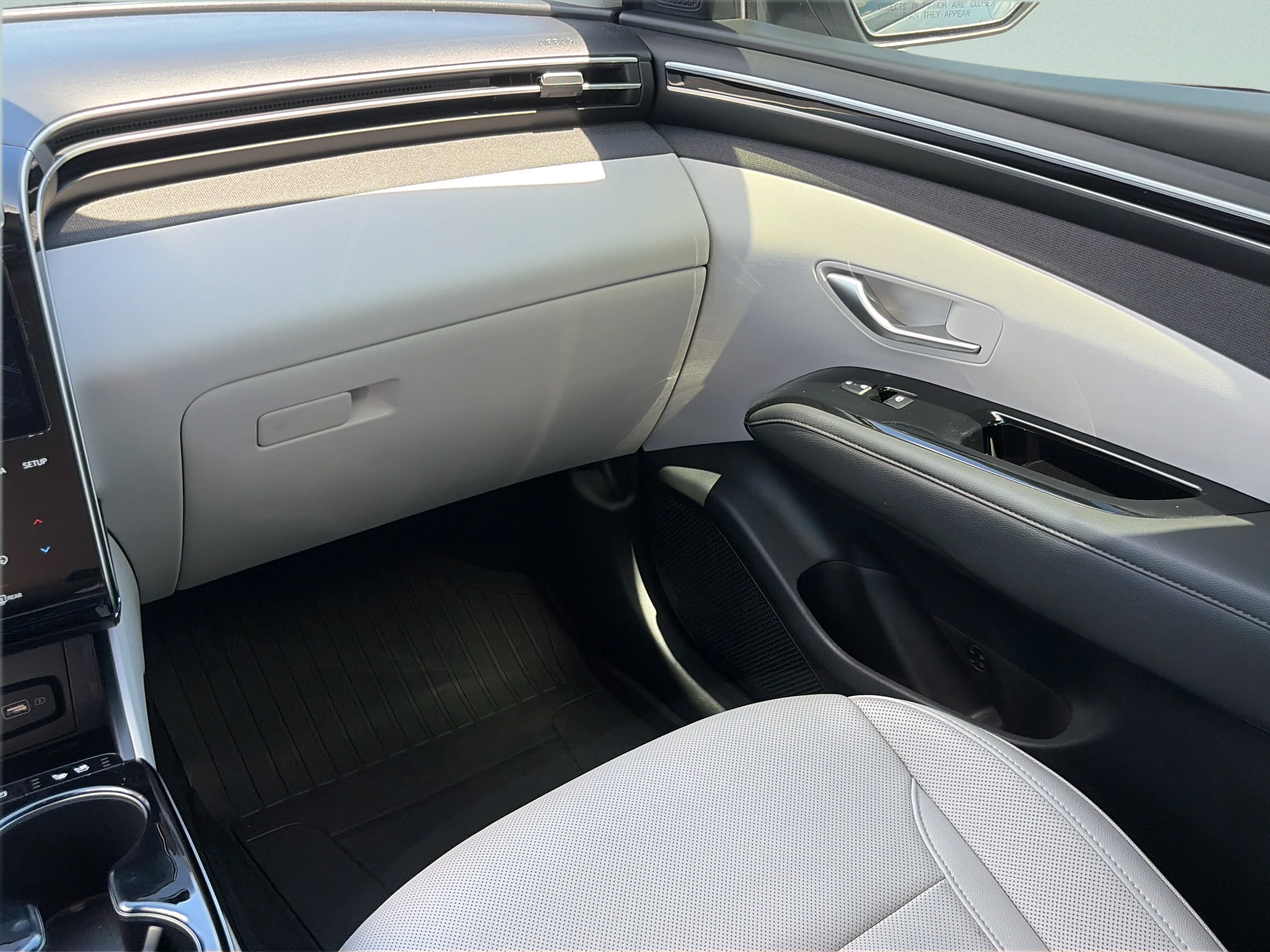Used 2024 Shimmering Silver Hyundai Limited image 15