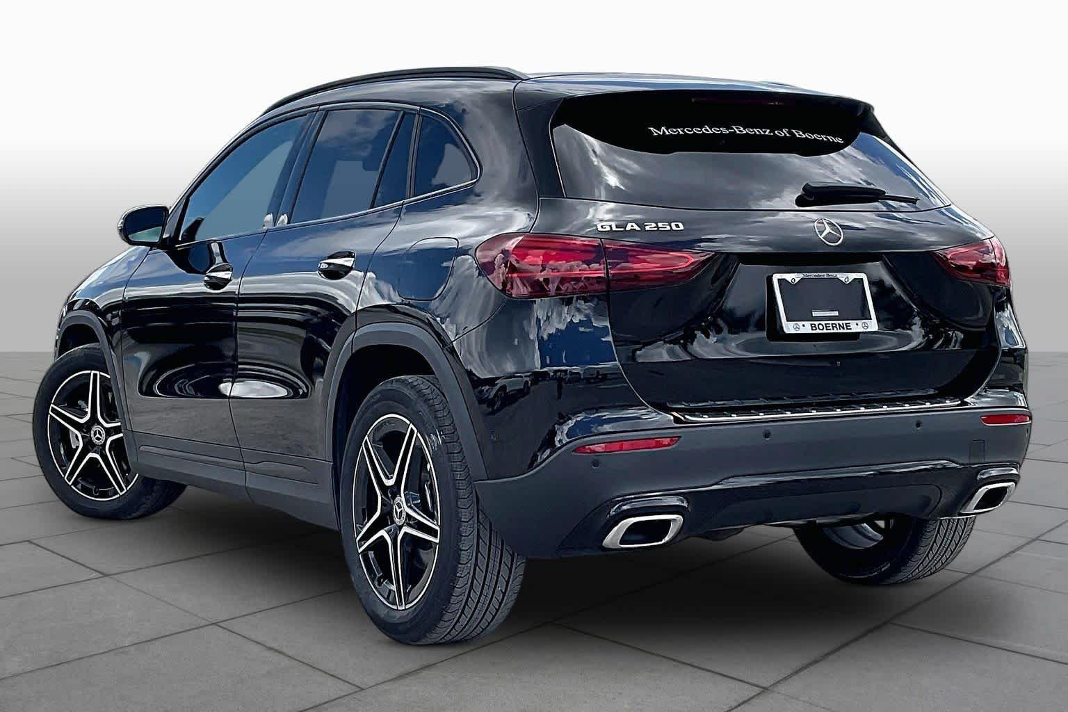 Certified Used 2026 Night Black Mercedes-Benz GLA 250 image 12
