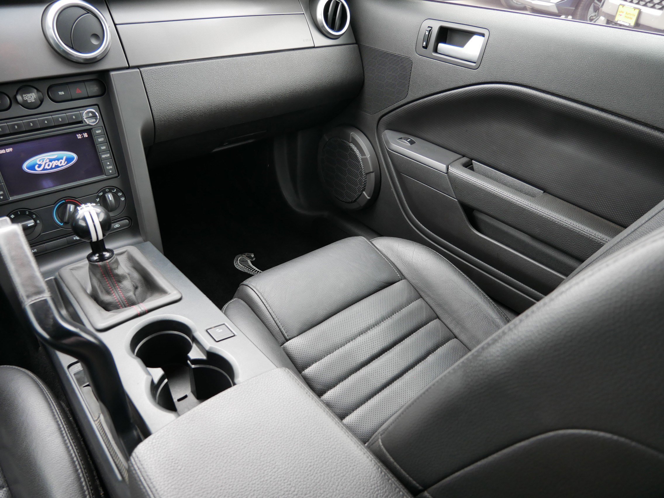 2008 Ford Mustang Shelby GT500 - Photo 11
