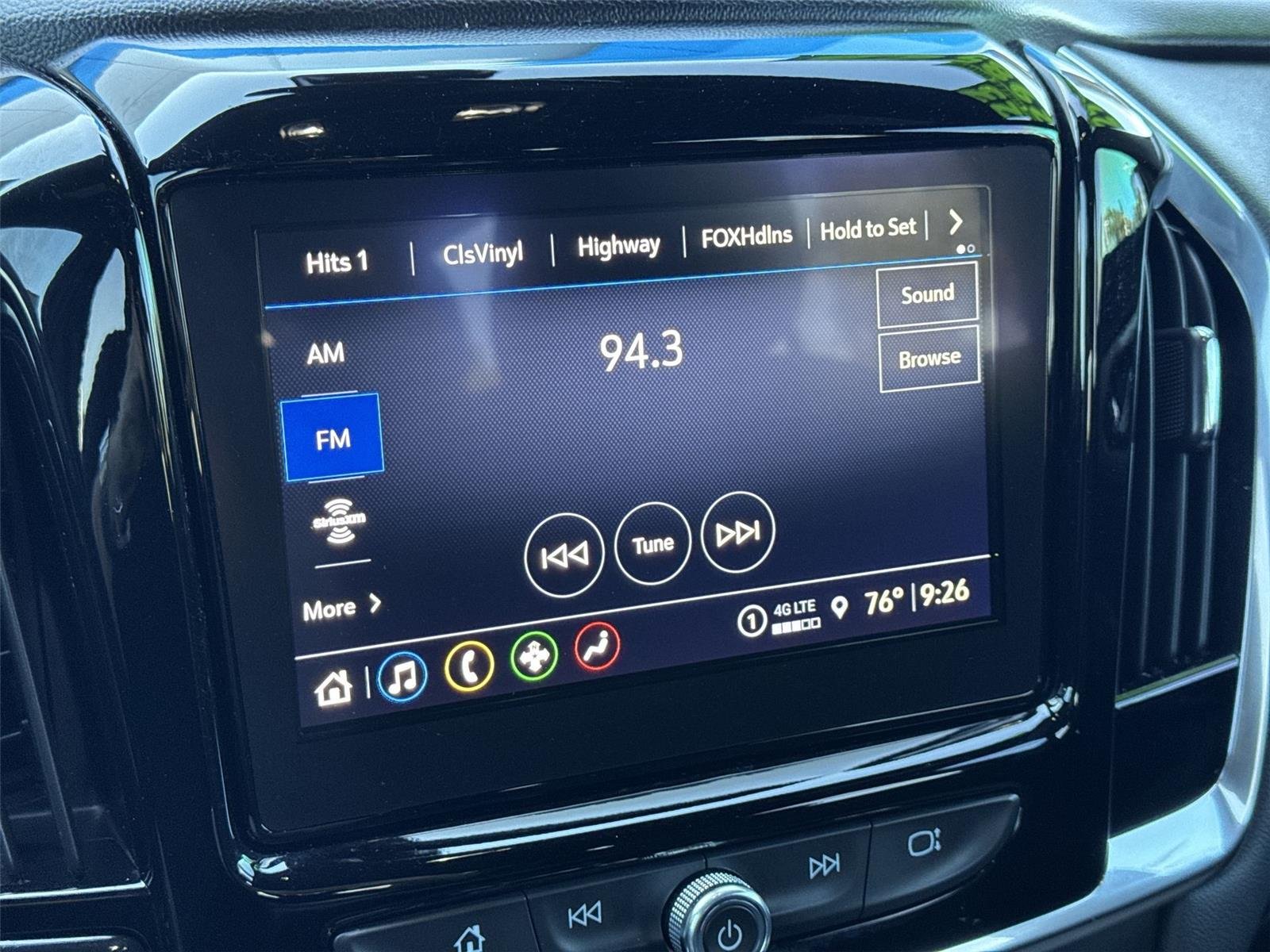 2023 Chevrolet Traverse 1LT - Photo 13