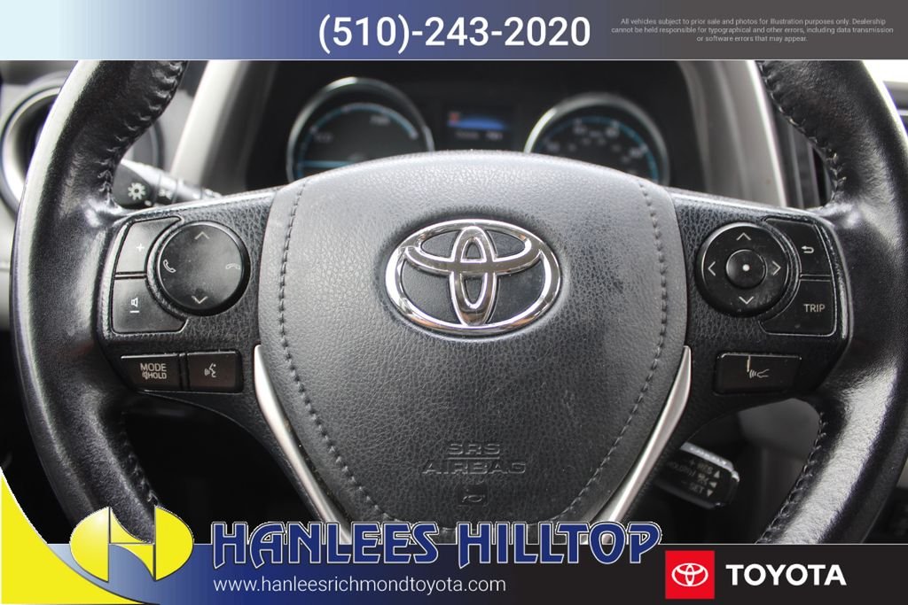 Used 2016  Toyota Limited image 28