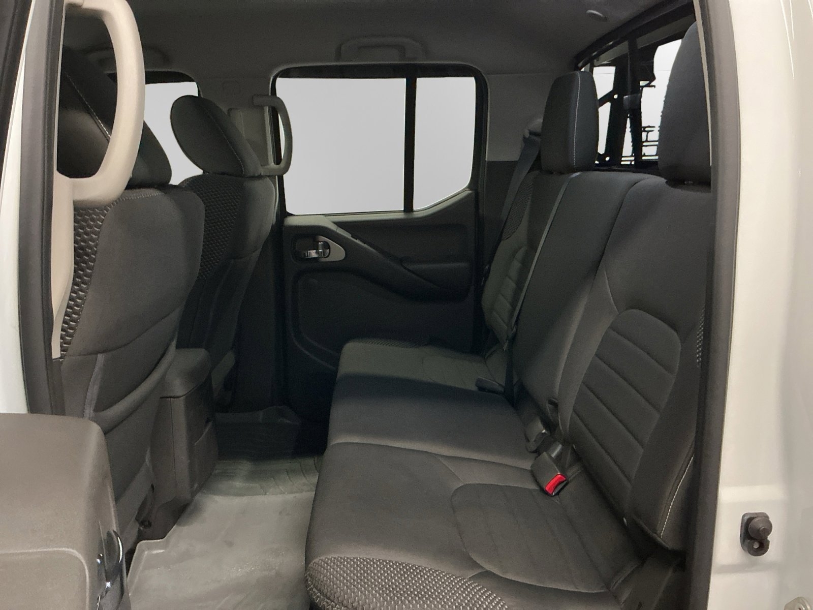 Used 2019 Glacier White Nissan PRO-4X image 13