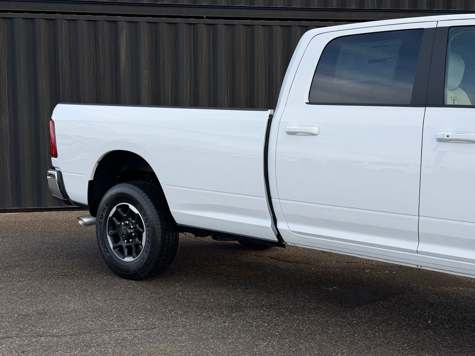New 2026 Bright White Clear-Coat Exterior Paint RAM Laramie image 5