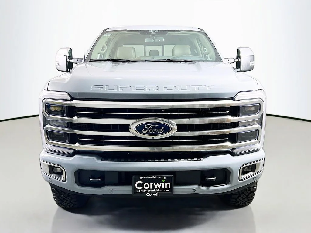 2026 Ford F-350 Super Duty Platinum - Photo 4